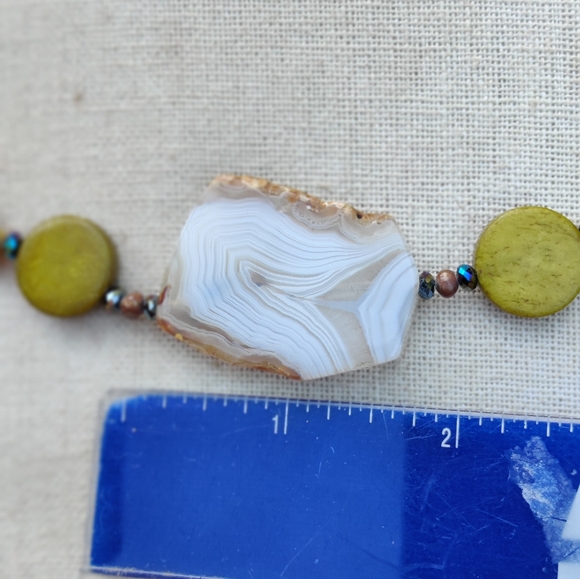 Blue freshwater pearl , agate, serpentine and crystal necklace - Picture 9 of 13